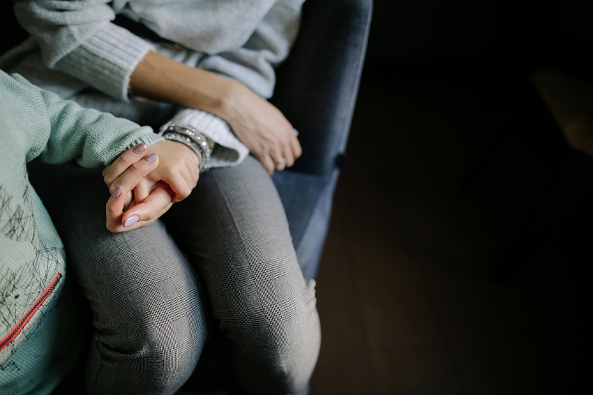 墨西哥代孕出生证明上会有孕母的名字吗？